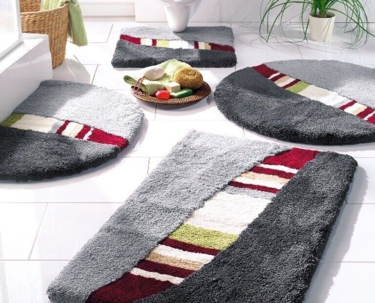 BATHROOM RUGS