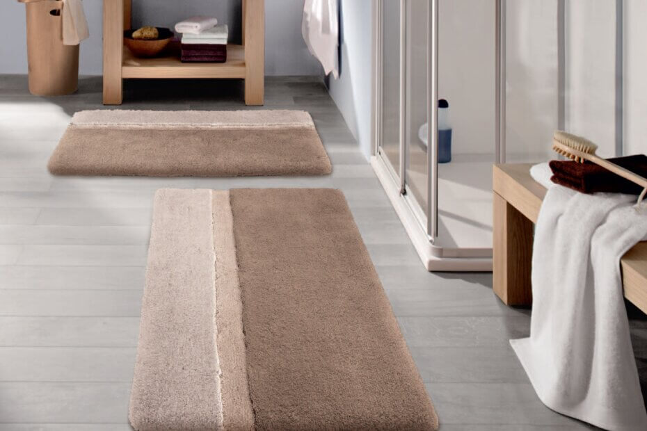 BATHROOM RUG